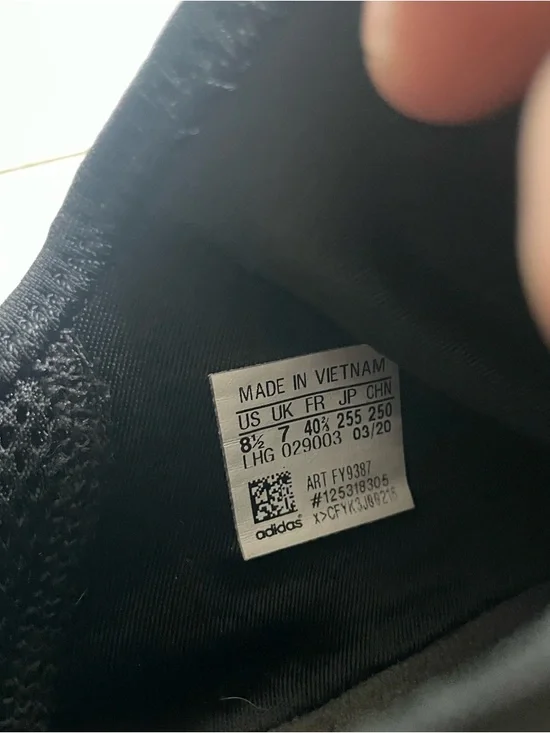 Adidas NMD R1 - Picture 3 of 7